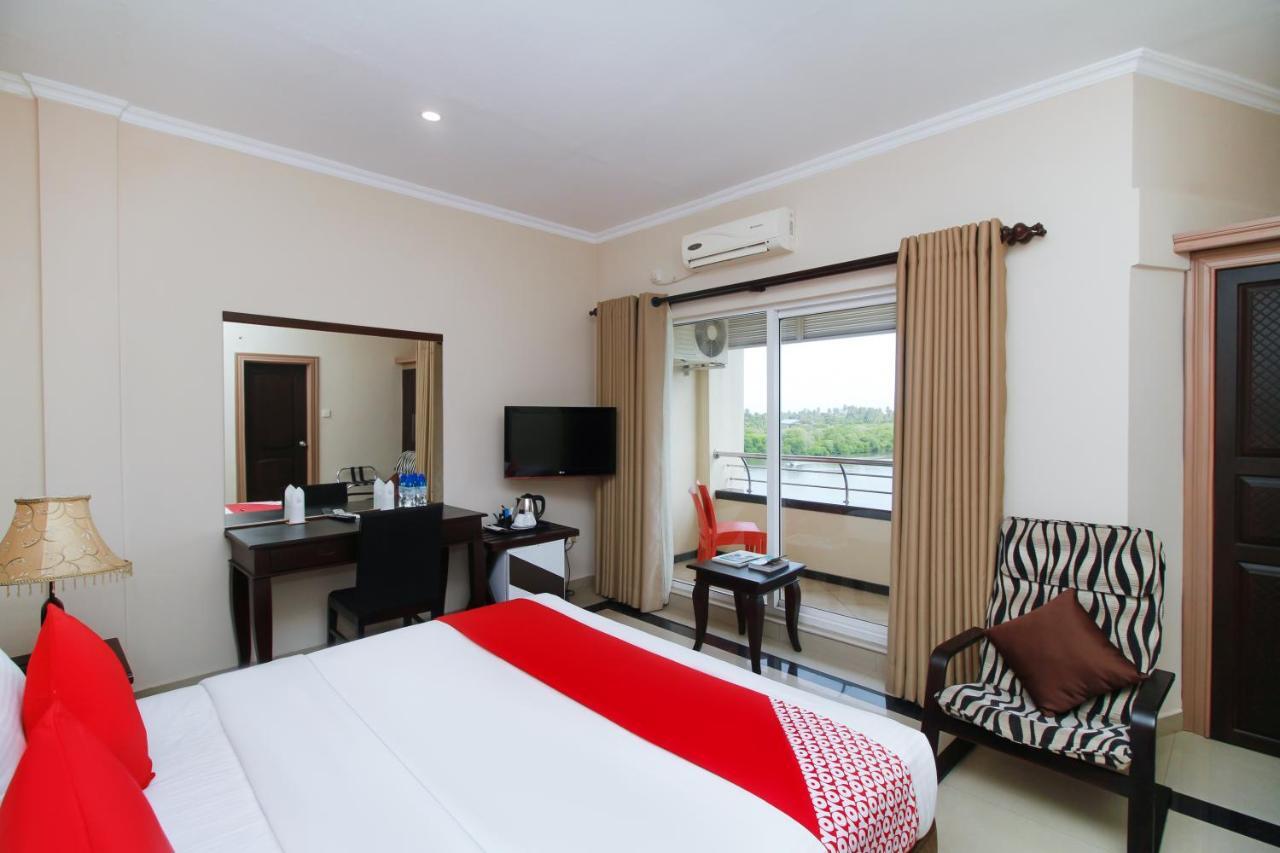 Oyo 317 Choy'S Waterfront Residence Negombo Exterior foto