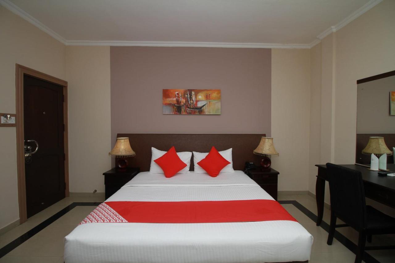 Oyo 317 Choy'S Waterfront Residence Negombo Exterior foto