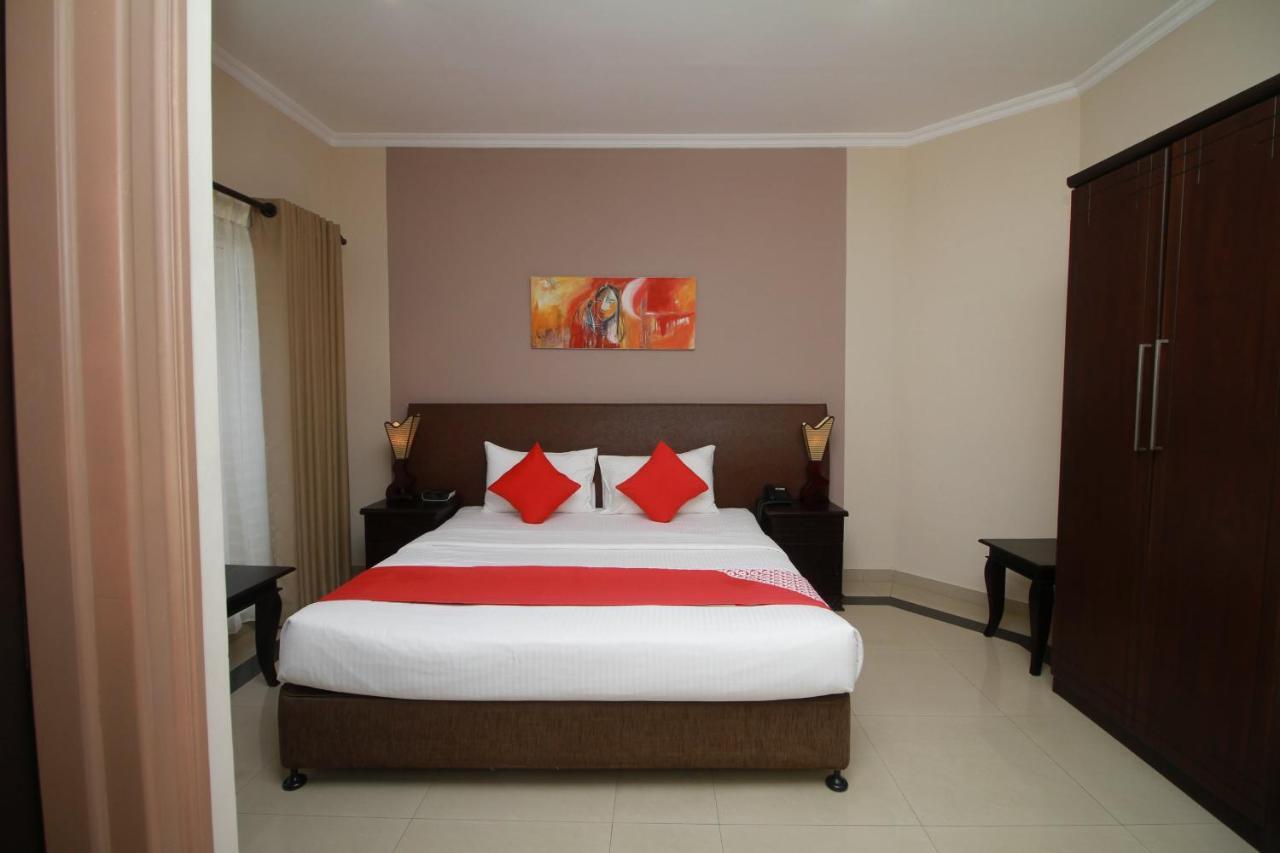 Oyo 317 Choy'S Waterfront Residence Negombo Exterior foto