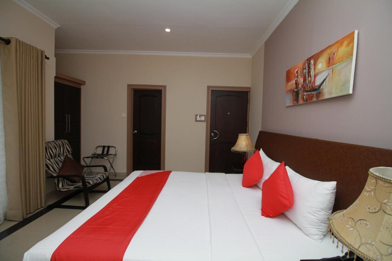 Oyo 317 Choy'S Waterfront Residence Negombo Exterior foto
